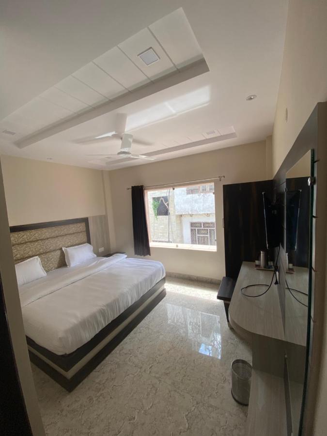 Haridwār Hotel Blue Sky المظهر الخارجي الصورة